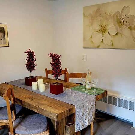 Unique & Peaceful Boston Home エクステリア 写真